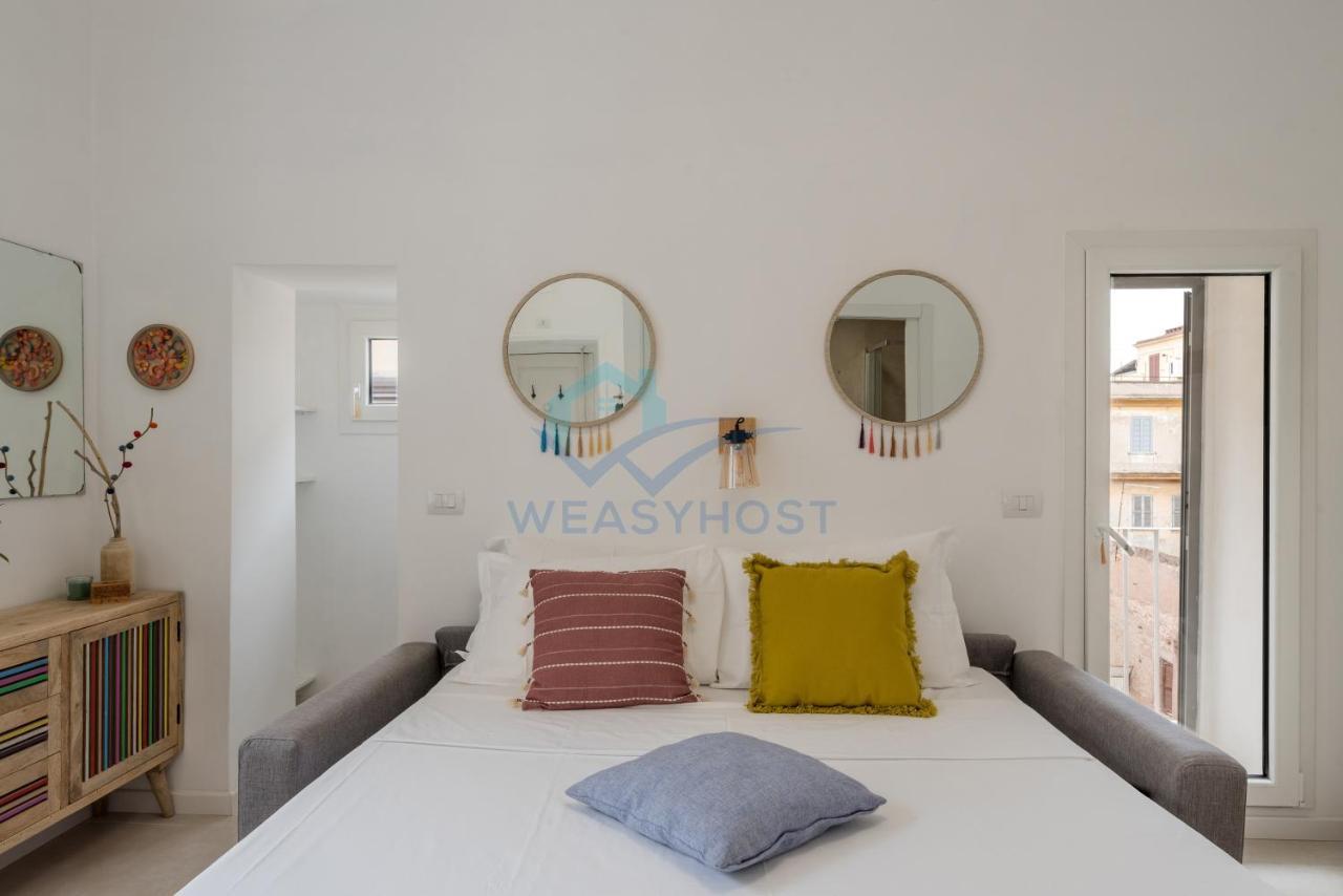 The New St. Peter's Little Stone Apartment